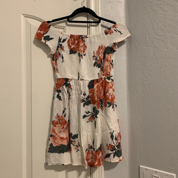 Dresses & Skirts - Off the shoulder Floral Dress